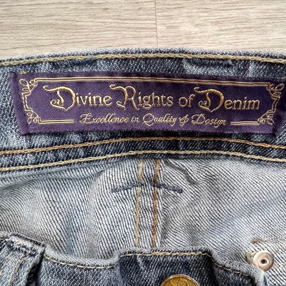 Divine Rights‎ of Denim Jeans Size 30 Low Rise Super Flare Distressed - Picture 3 of 16